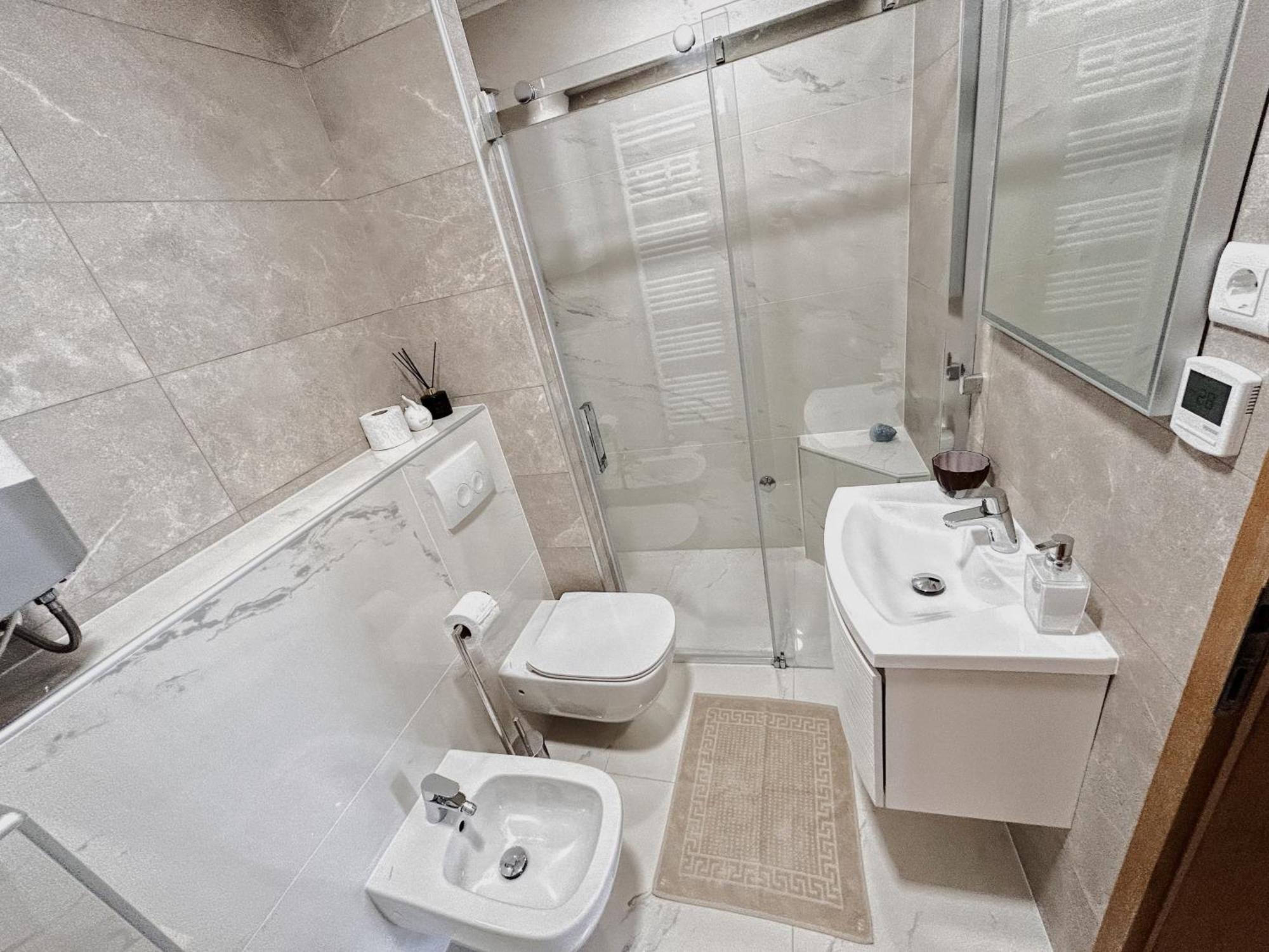 Sunny House Apartment Замбратия Екстериор снимка