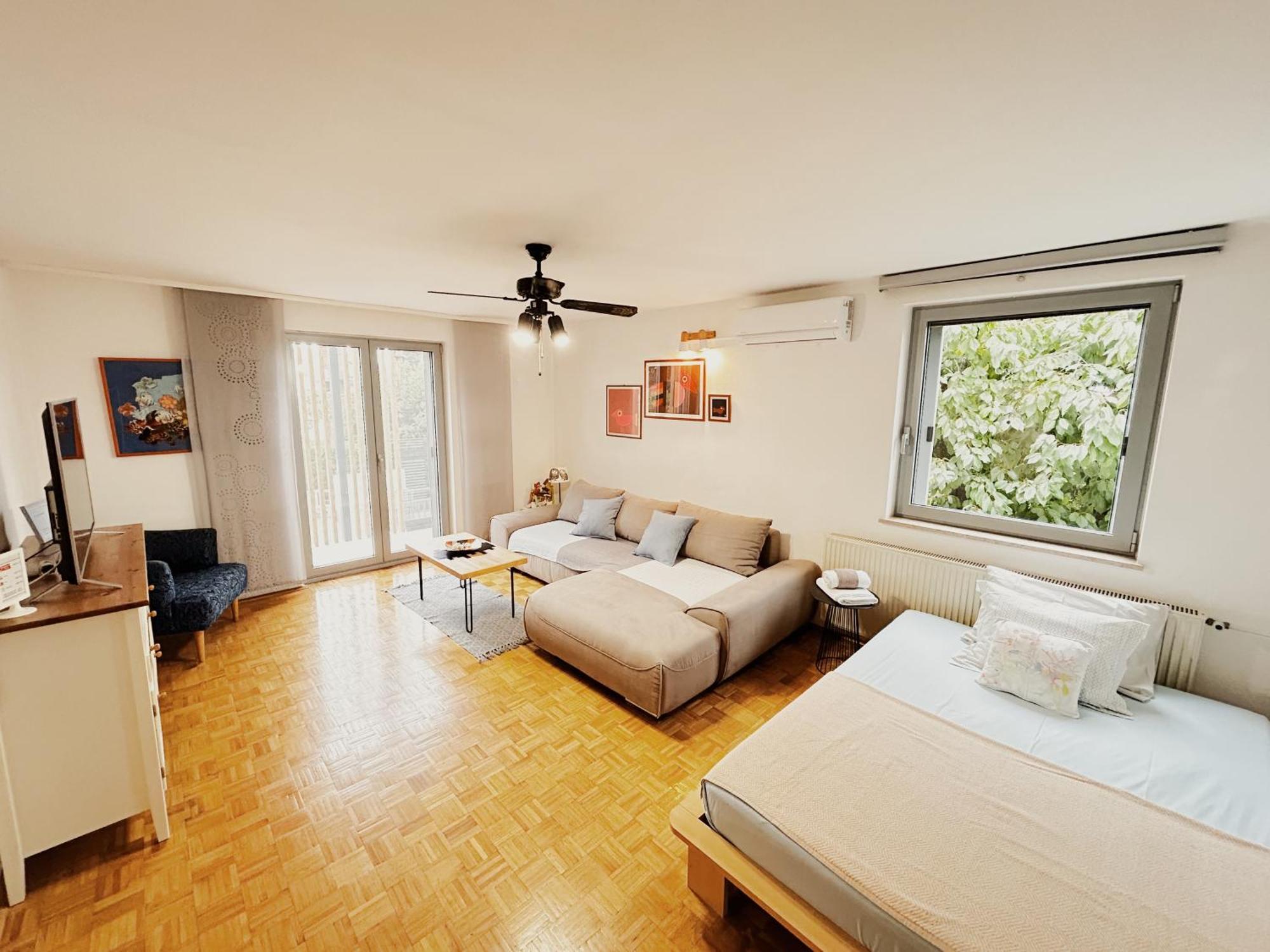 Sunny House Apartment Замбратия Екстериор снимка